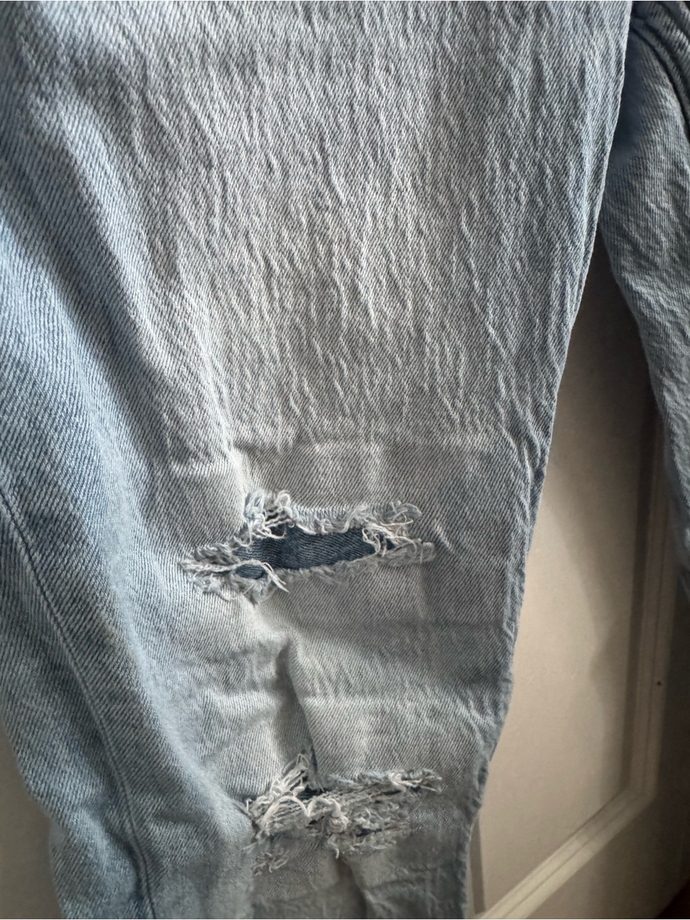Old Navy Light Blue Slim Jeans - Picture 2 of 6